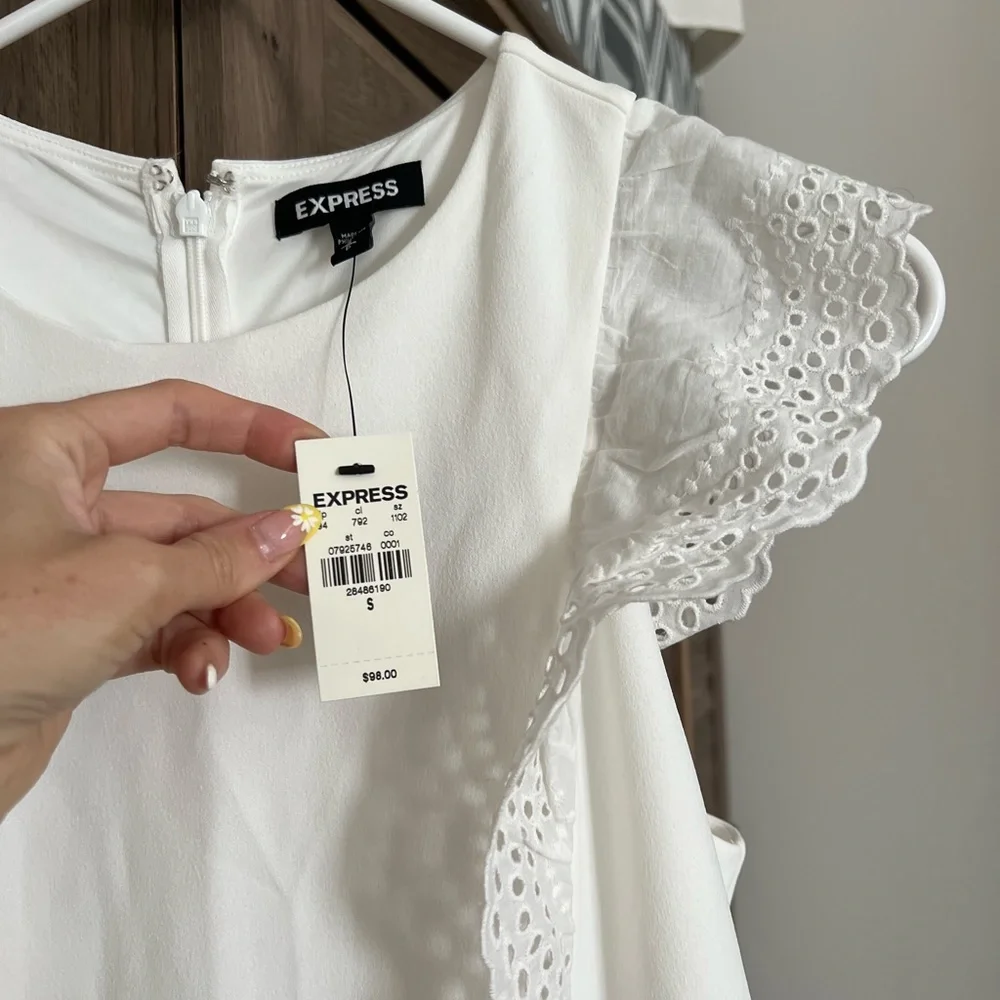 Eyelet Lace Ruffle Front Bodysuit - Picture 5 of 5